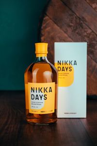 Nikka-Days-40�